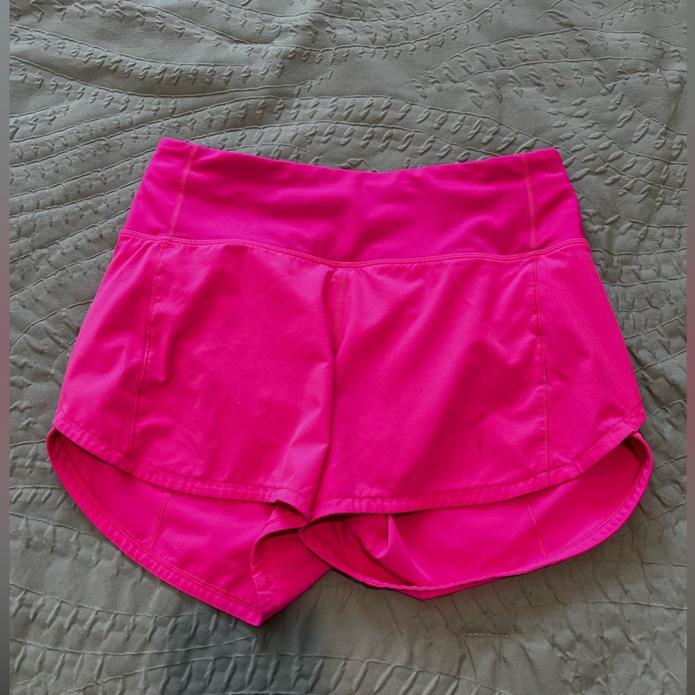 Lululemon sonic pink speed up shorts size 2, 2.5 inseam